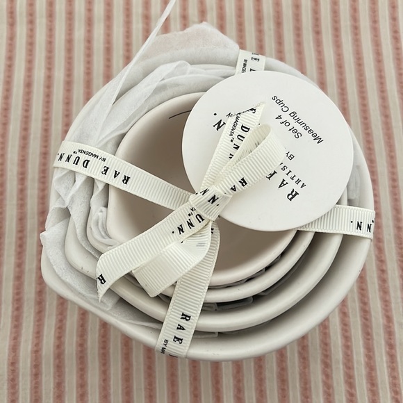 RAE DUNN Measuring CUPS - Picture 4 of 11